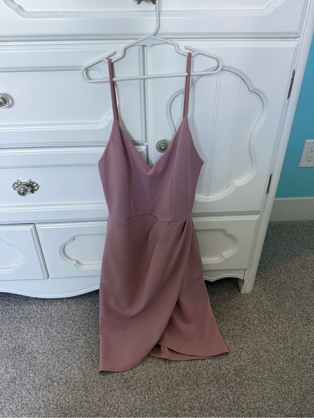 Lulu's Mauve Spaghetti-Strap V-Neck Mini Dress